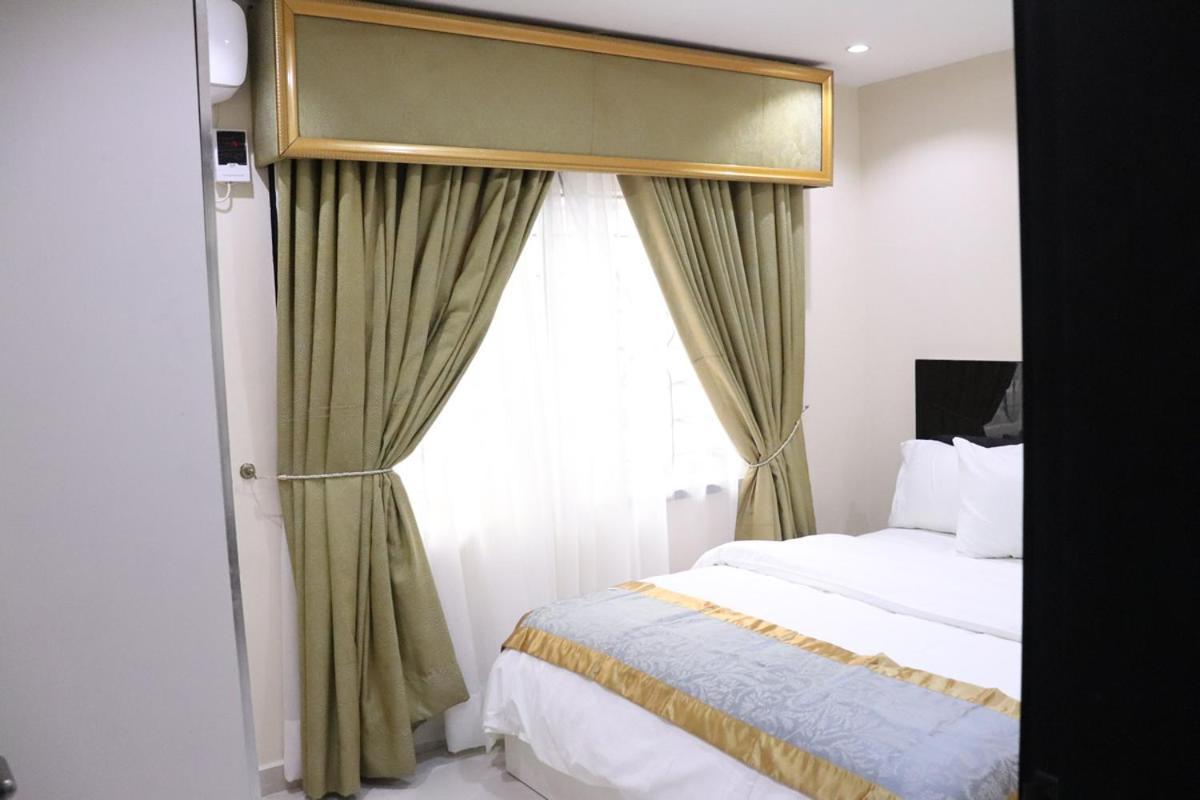 Appleville Suites Ikeja Exterior foto