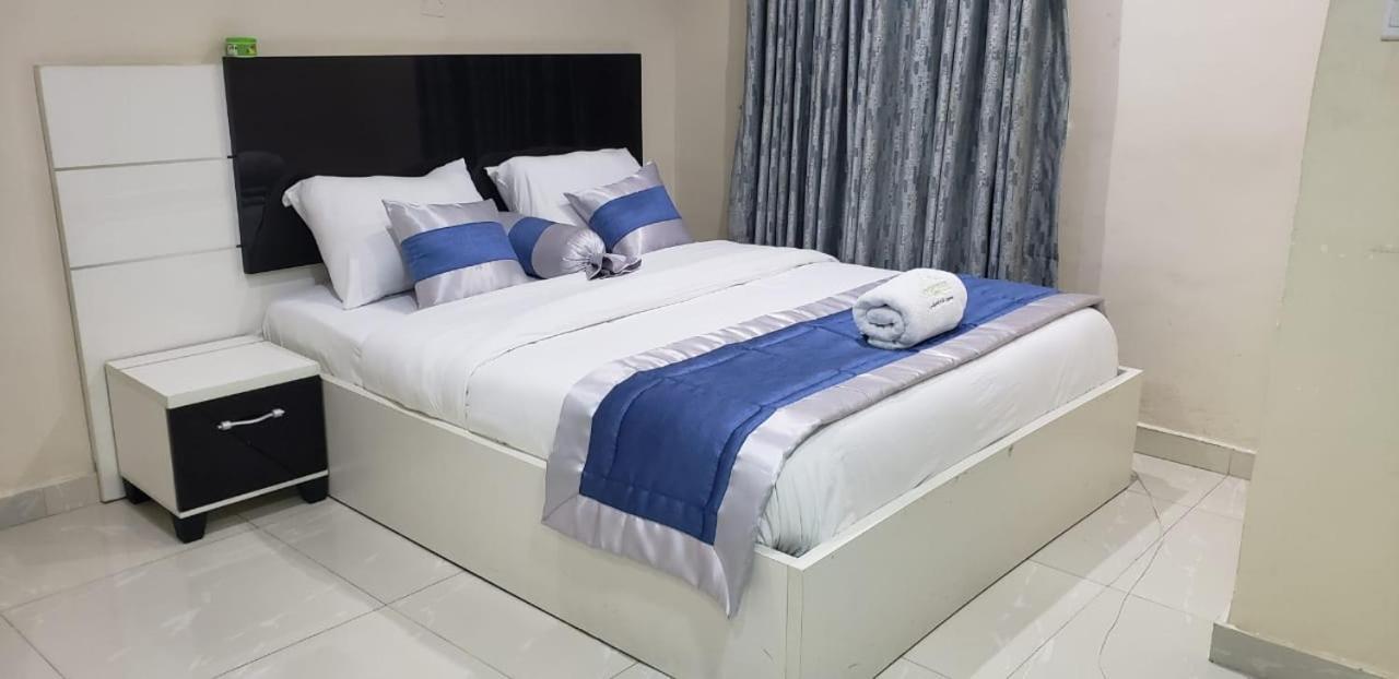 Appleville Suites Ikeja Exterior foto